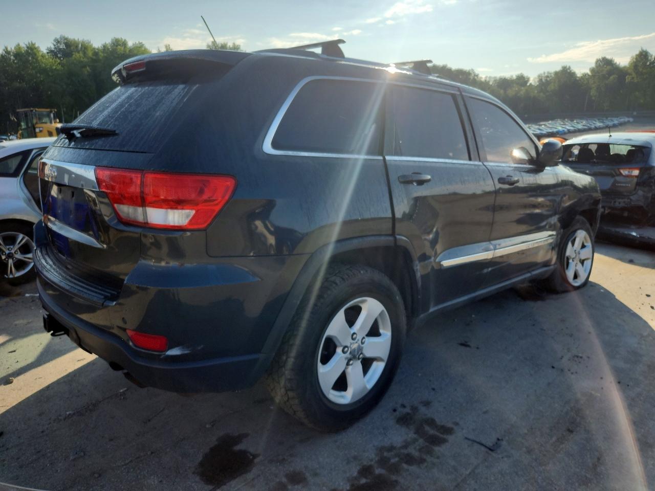 2011 Jeep Grand Cherokee Laredo Charcoal vin: 1J4RR4GG0BC709496