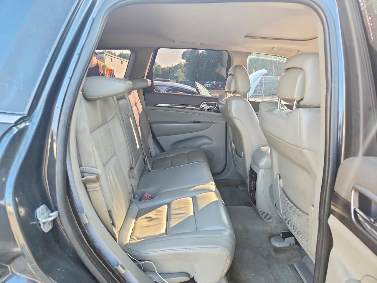 2011 Jeep Grand Cherokee Laredo Charcoal vin: 1J4RR4GG0BC709496