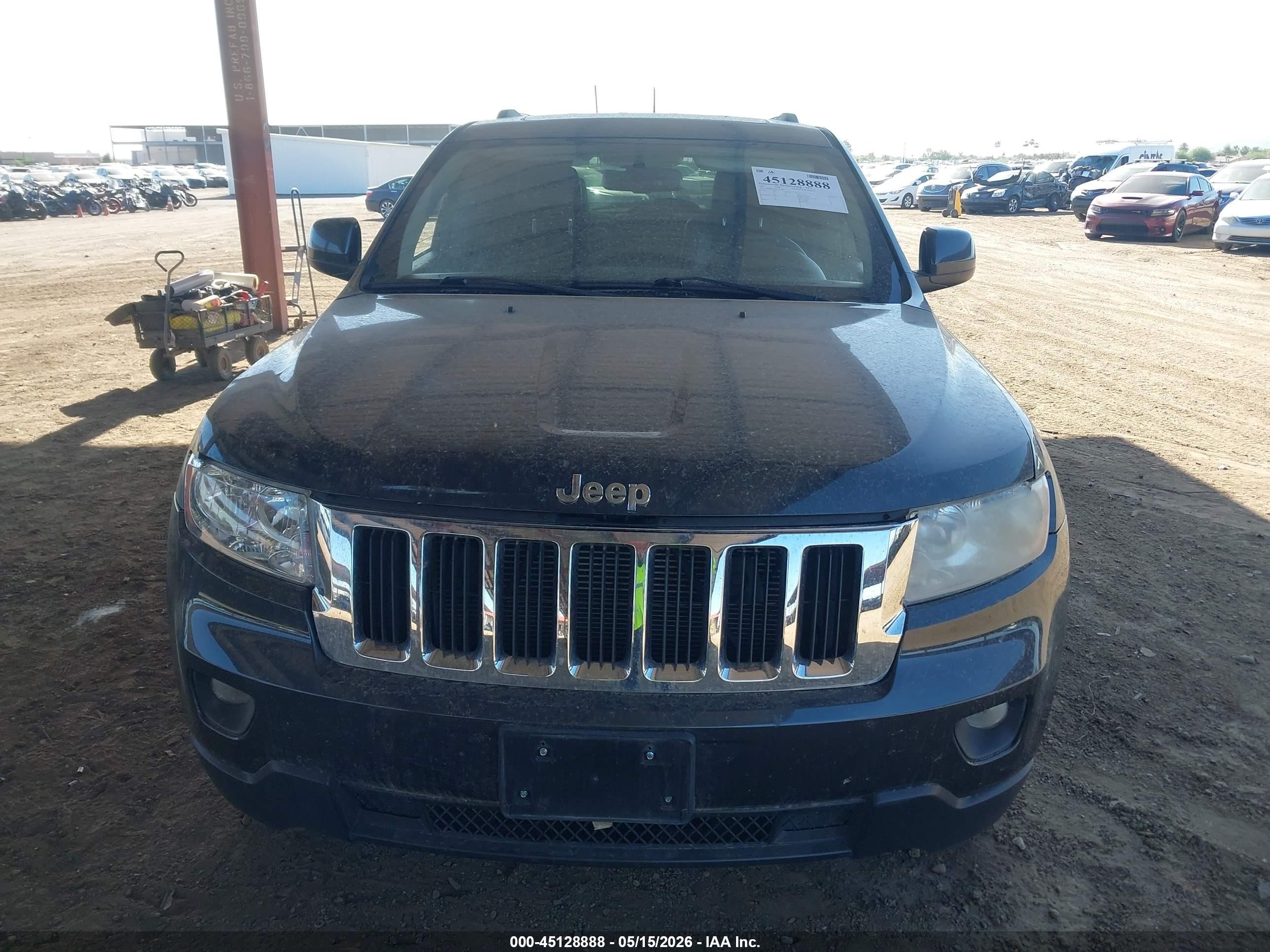 2011 Jeep Grand Cherokee Laredo Черный vin: 1J4RR4GG0BC717744
