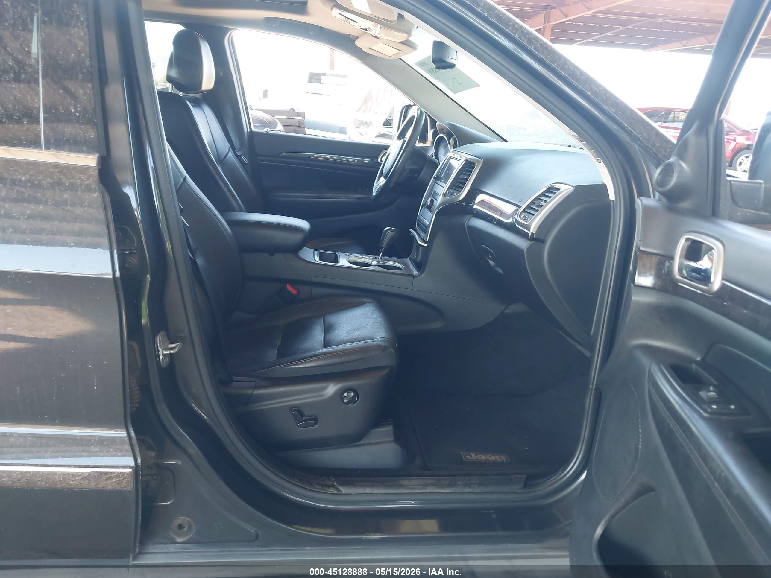 2011 Jeep Grand Cherokee Laredo Черный vin: 1J4RR4GG0BC717744