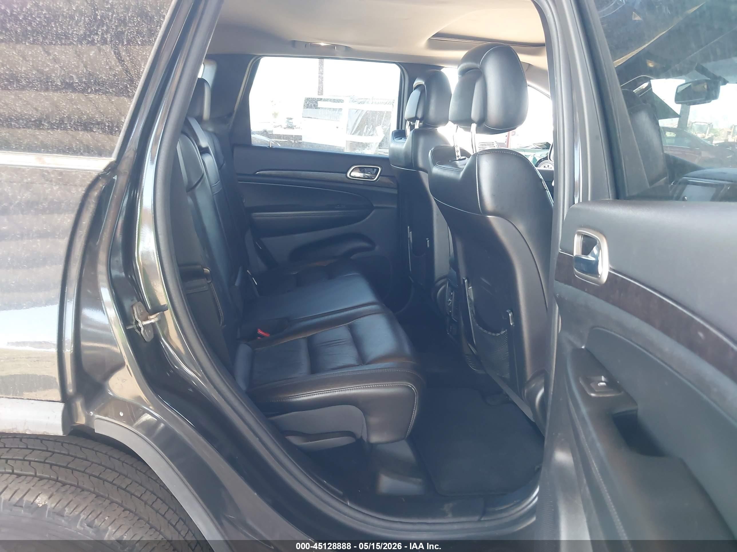 2011 Jeep Grand Cherokee Laredo Черный vin: 1J4RR4GG0BC717744