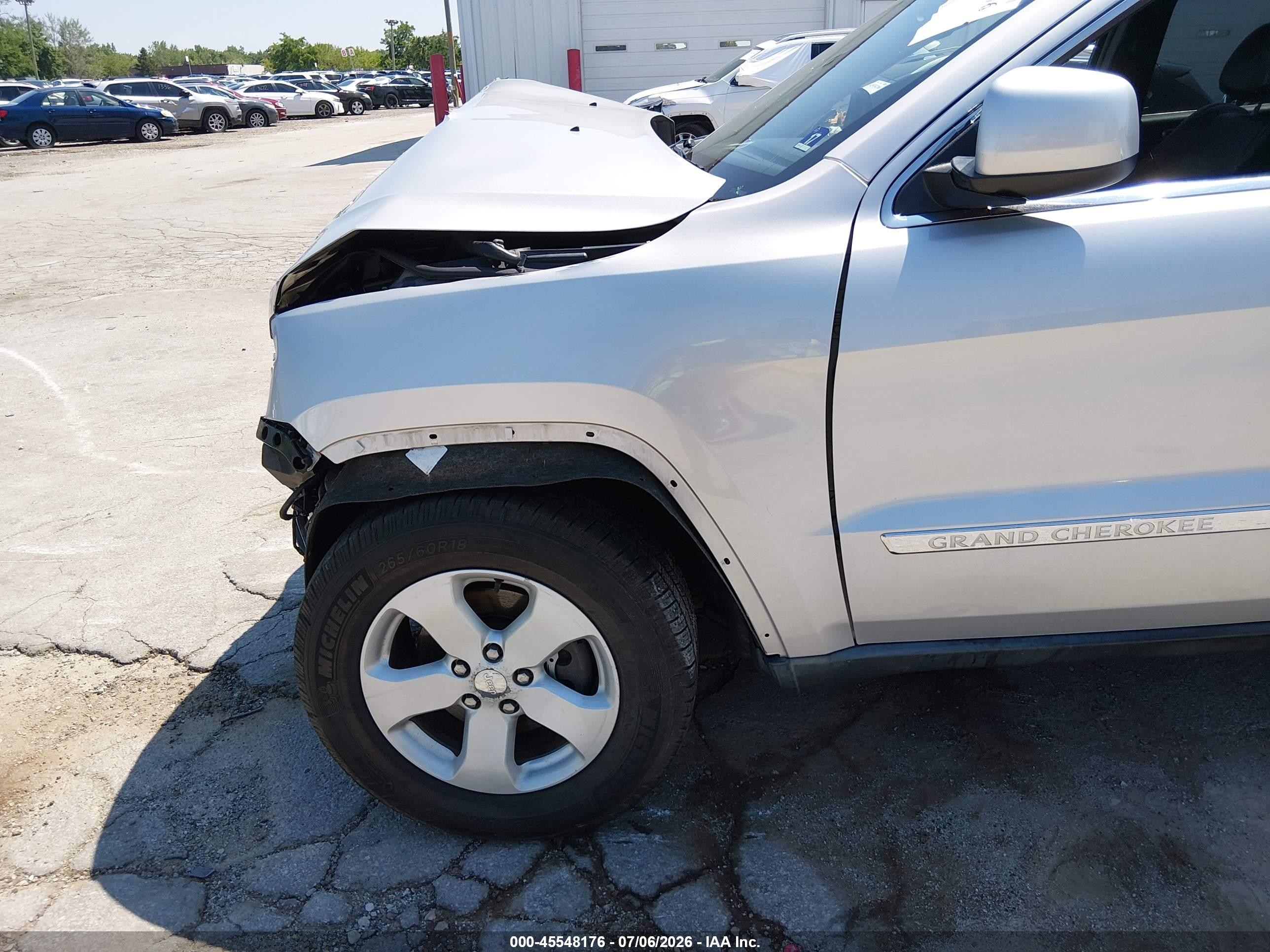 2011 Jeep Grand Cherokee Laredo Silver vin: 1J4RR4GG0BC731577
