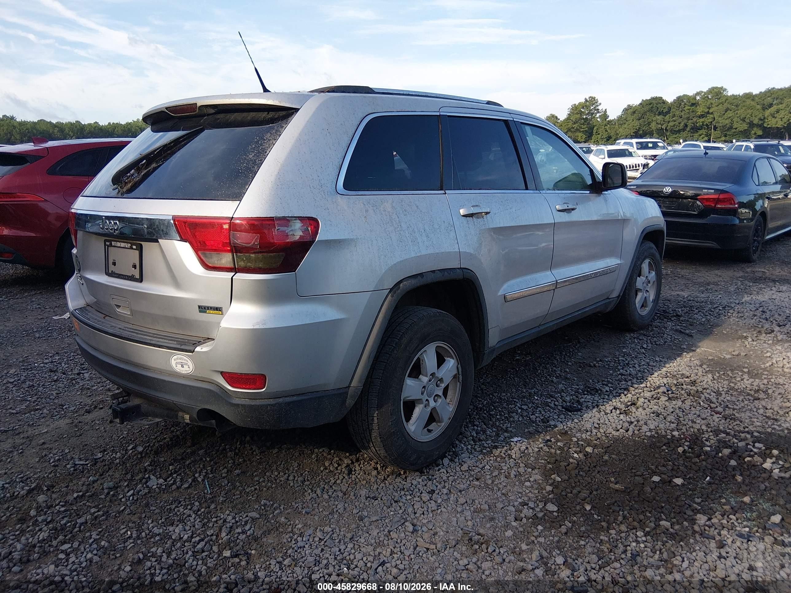 2011 Jeep Grand Cherokee Laredo Silver vin: 1J4RR4GG1BC503071