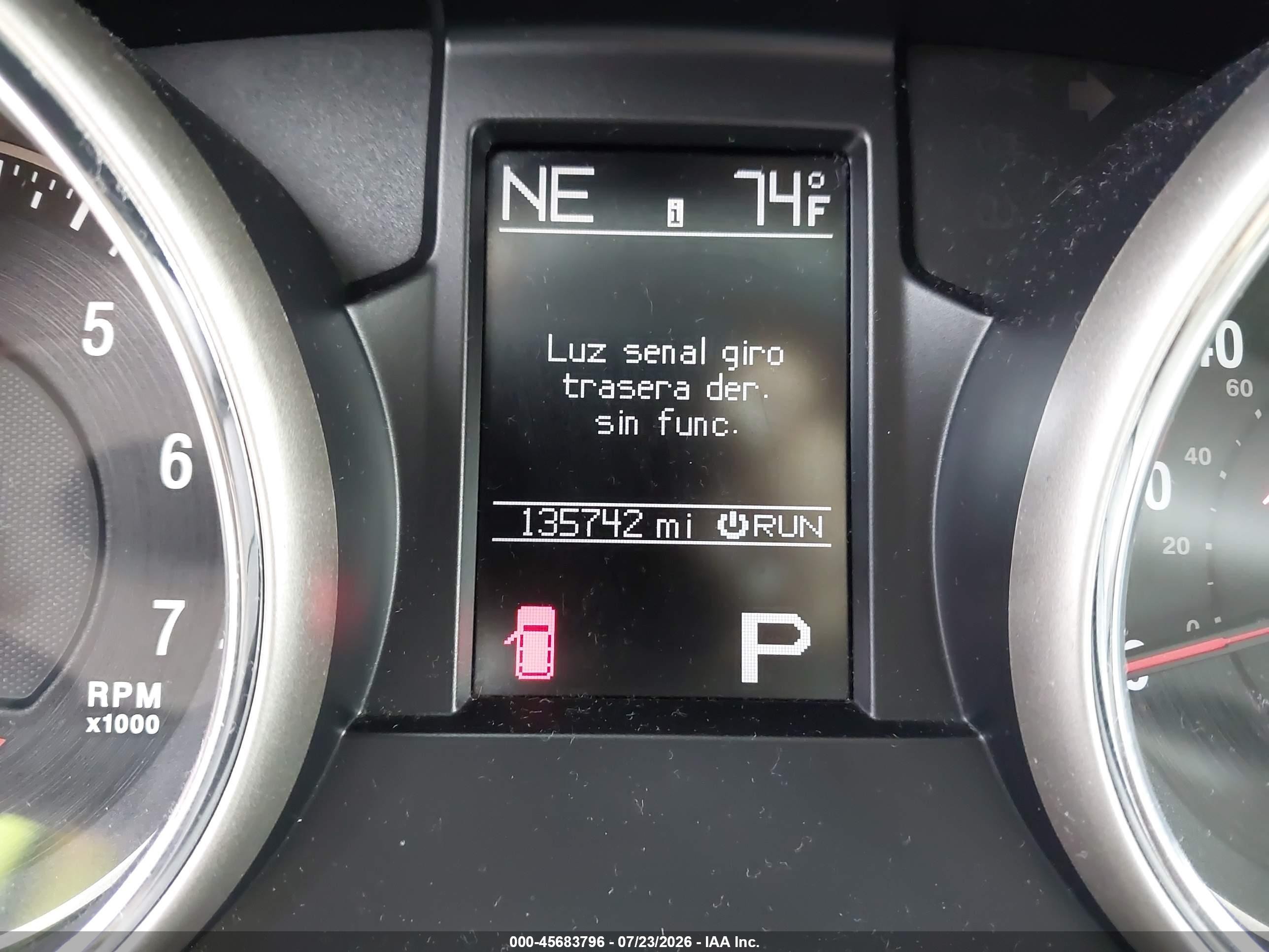 2011 Jeep Grand Cherokee Laredo Белый vin: 1J4RR4GG1BC515009