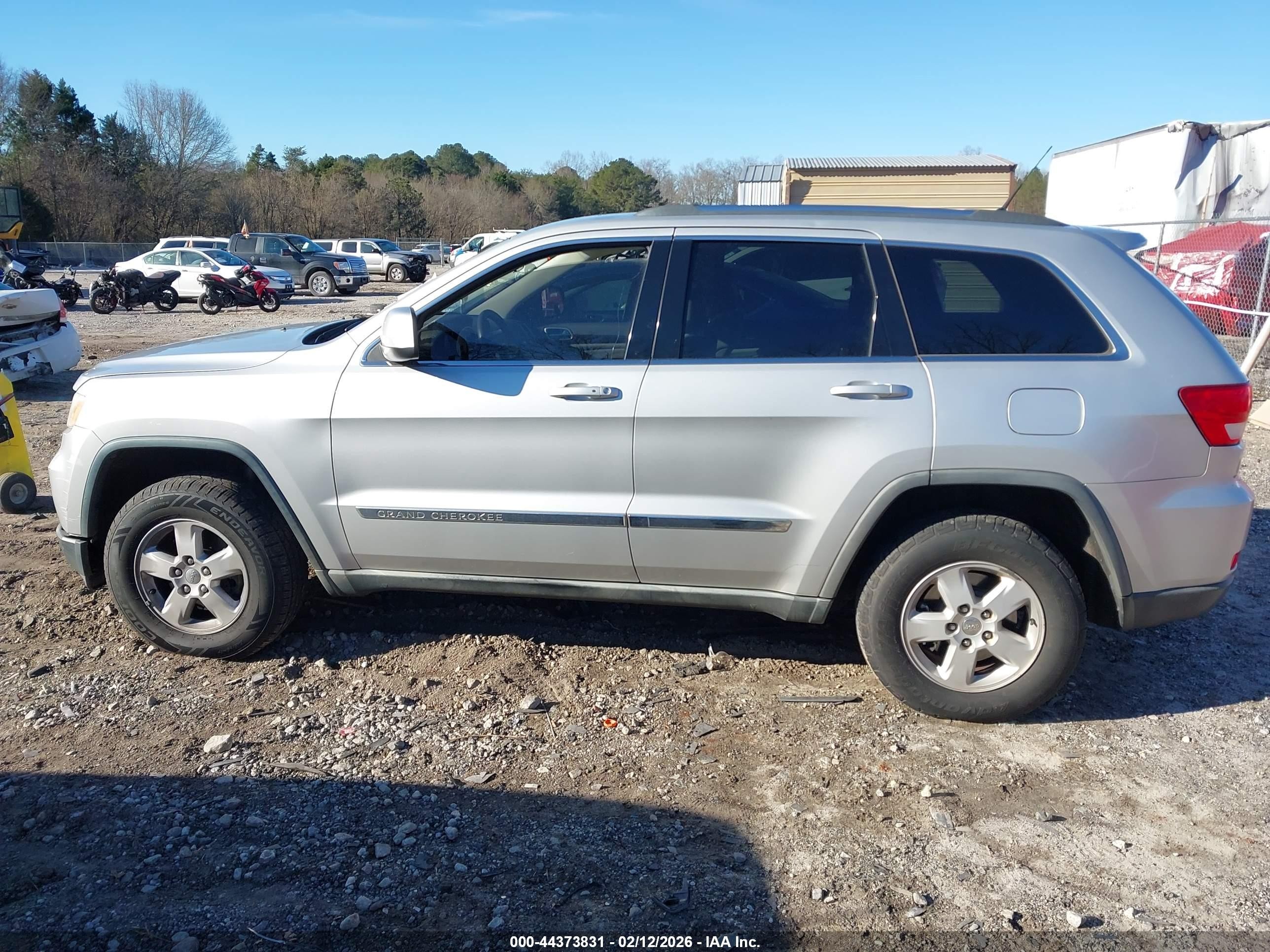 2011 Jeep Grand Cherokee Laredo Gray vin: 1J4RR4GG1BC519092
