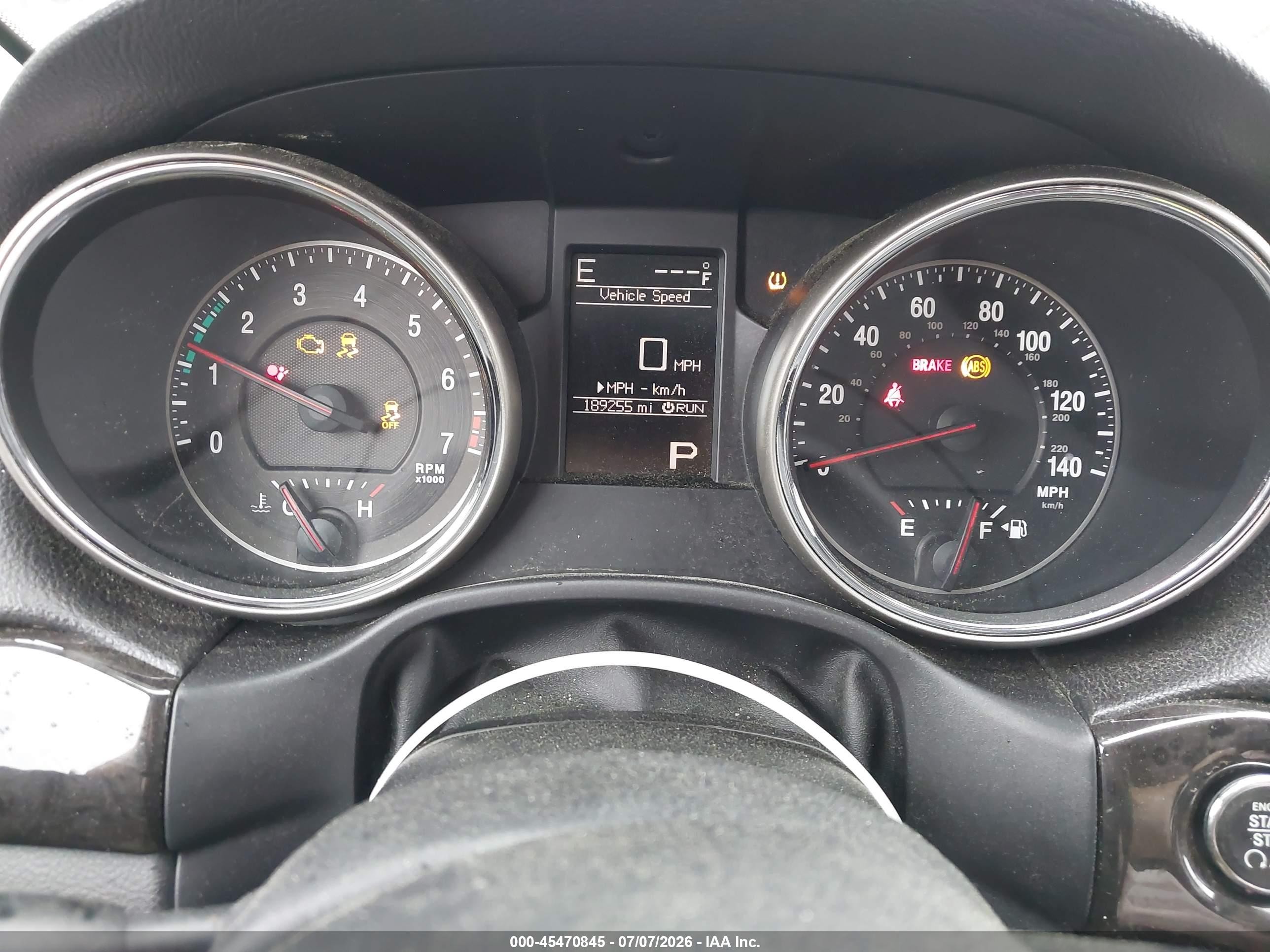 2011 Jeep Grand Cherokee Laredo Silver vin: 1J4RR4GG1BC522414