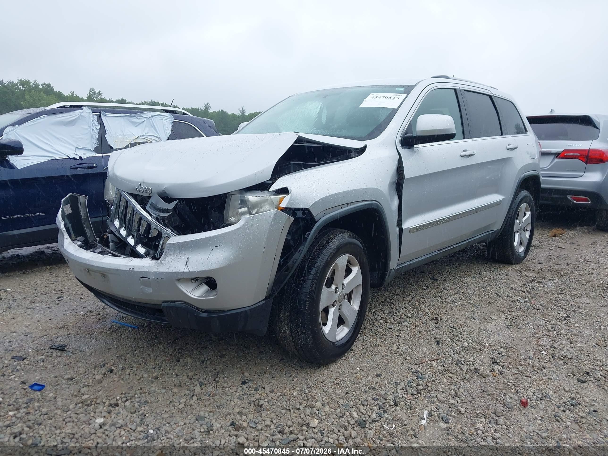 2011 Jeep Grand Cherokee Laredo Silver vin: 1J4RR4GG1BC522414