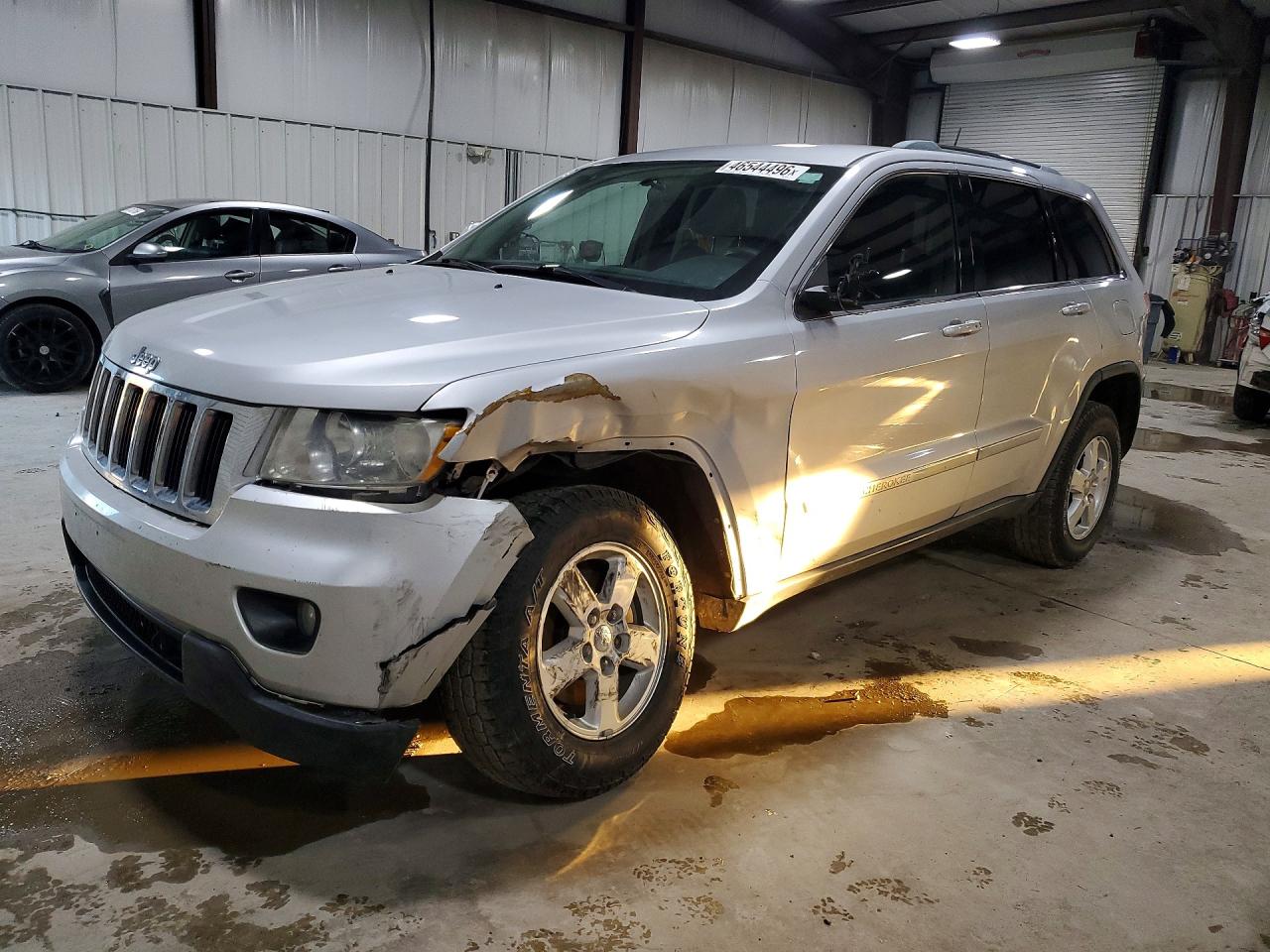2011 Jeep Grand Cherokee Laredo Silver vin: 1J4RR4GG1BC581379