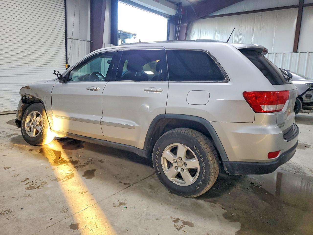 2011 Jeep Grand Cherokee Laredo Silver vin: 1J4RR4GG1BC581379