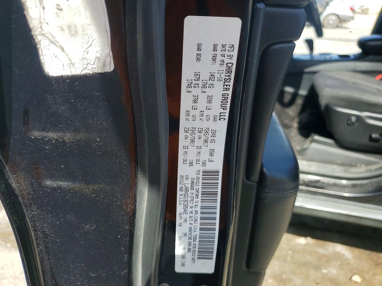 2011 Jeep Grand Cherokee Laredo Black vin: 1J4RR4GG1BC585402