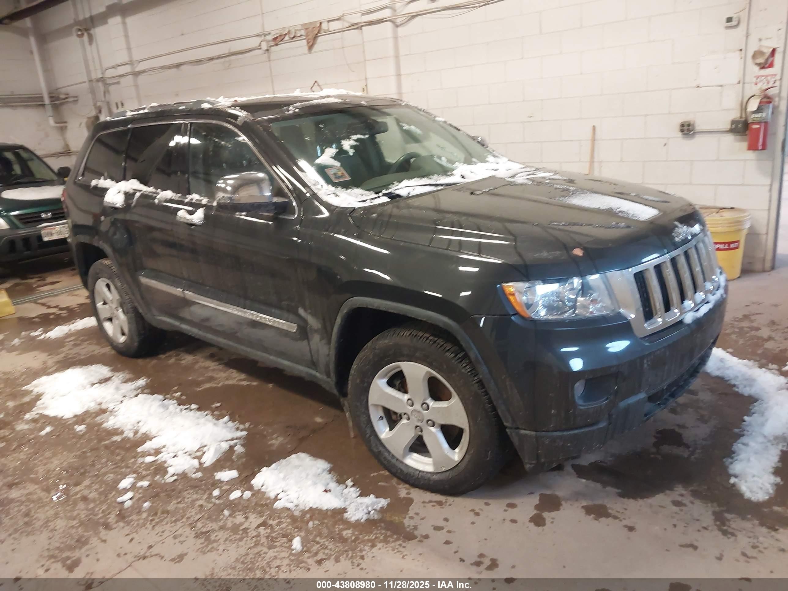2011 Jeep Grand Cherokee Laredo Black vin: 1J4RR4GG1BC680543