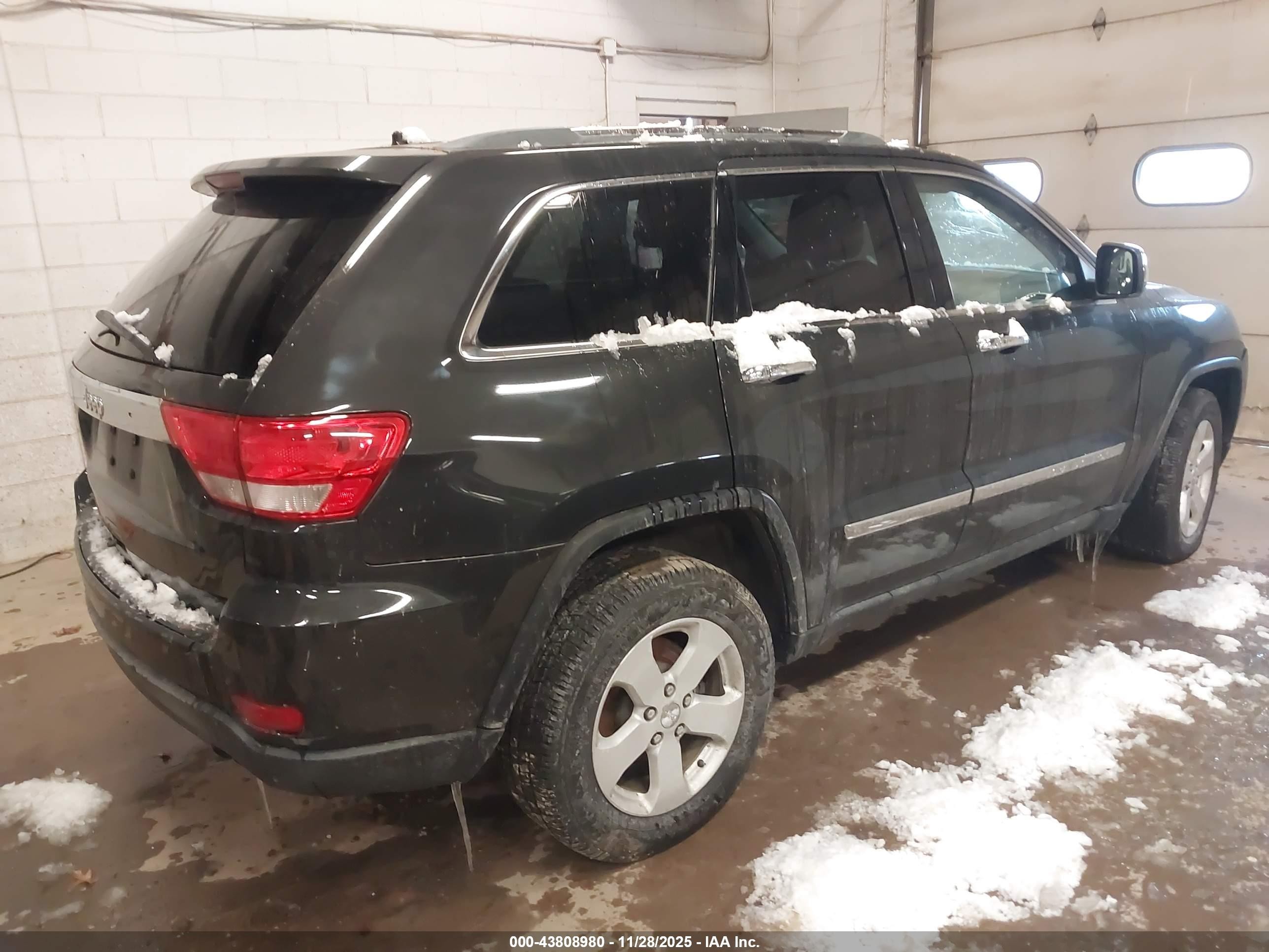 2011 Jeep Grand Cherokee Laredo Black vin: 1J4RR4GG1BC680543