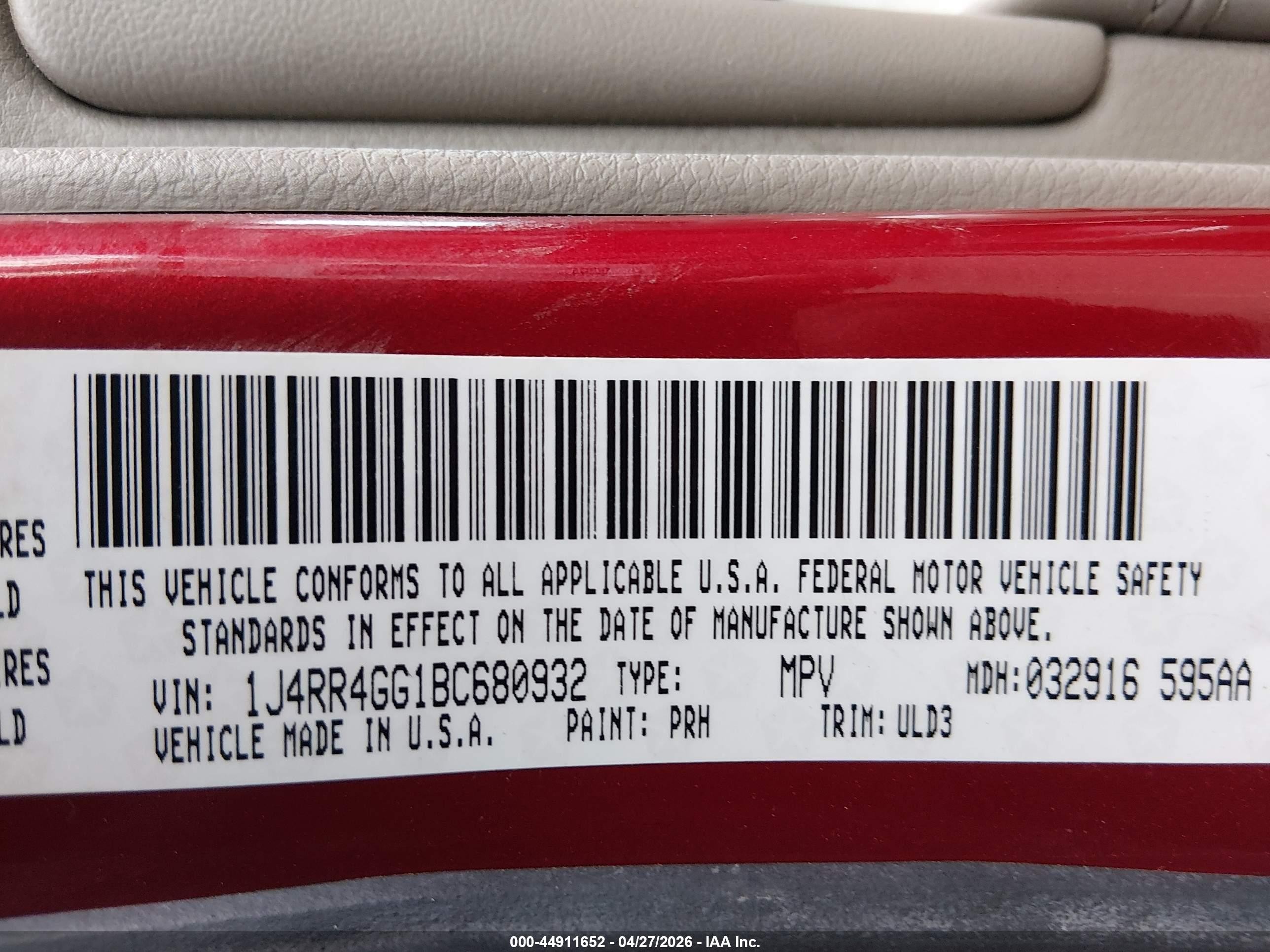 2011 Jeep Grand Cherokee Laredo Red vin: 1J4RR4GG1BC680932