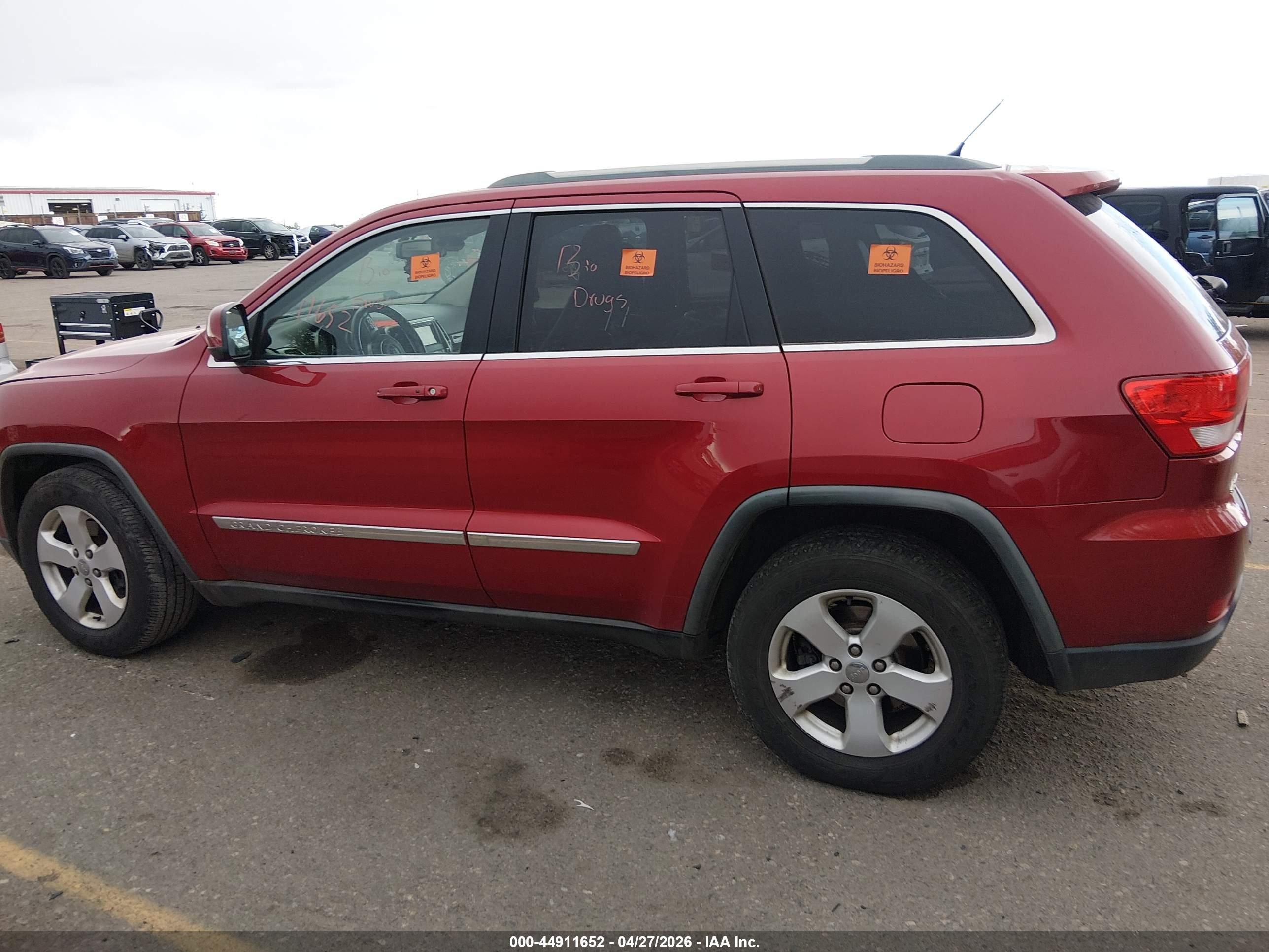 2011 Jeep Grand Cherokee Laredo Red vin: 1J4RR4GG1BC680932