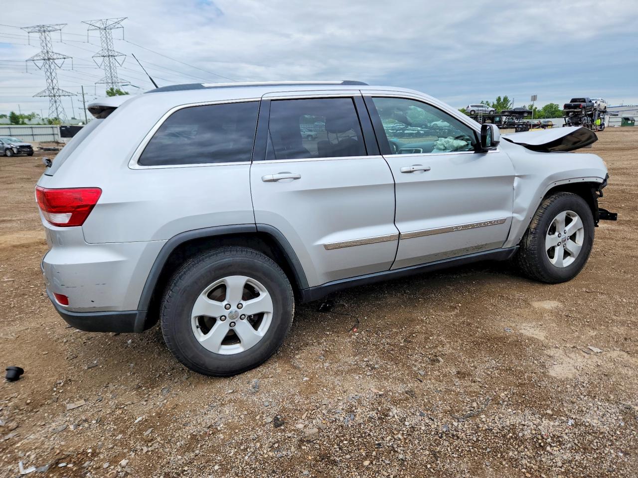 2011 Jeep Grand Cherokee Laredo Silver vin: 1J4RR4GG2BC510790