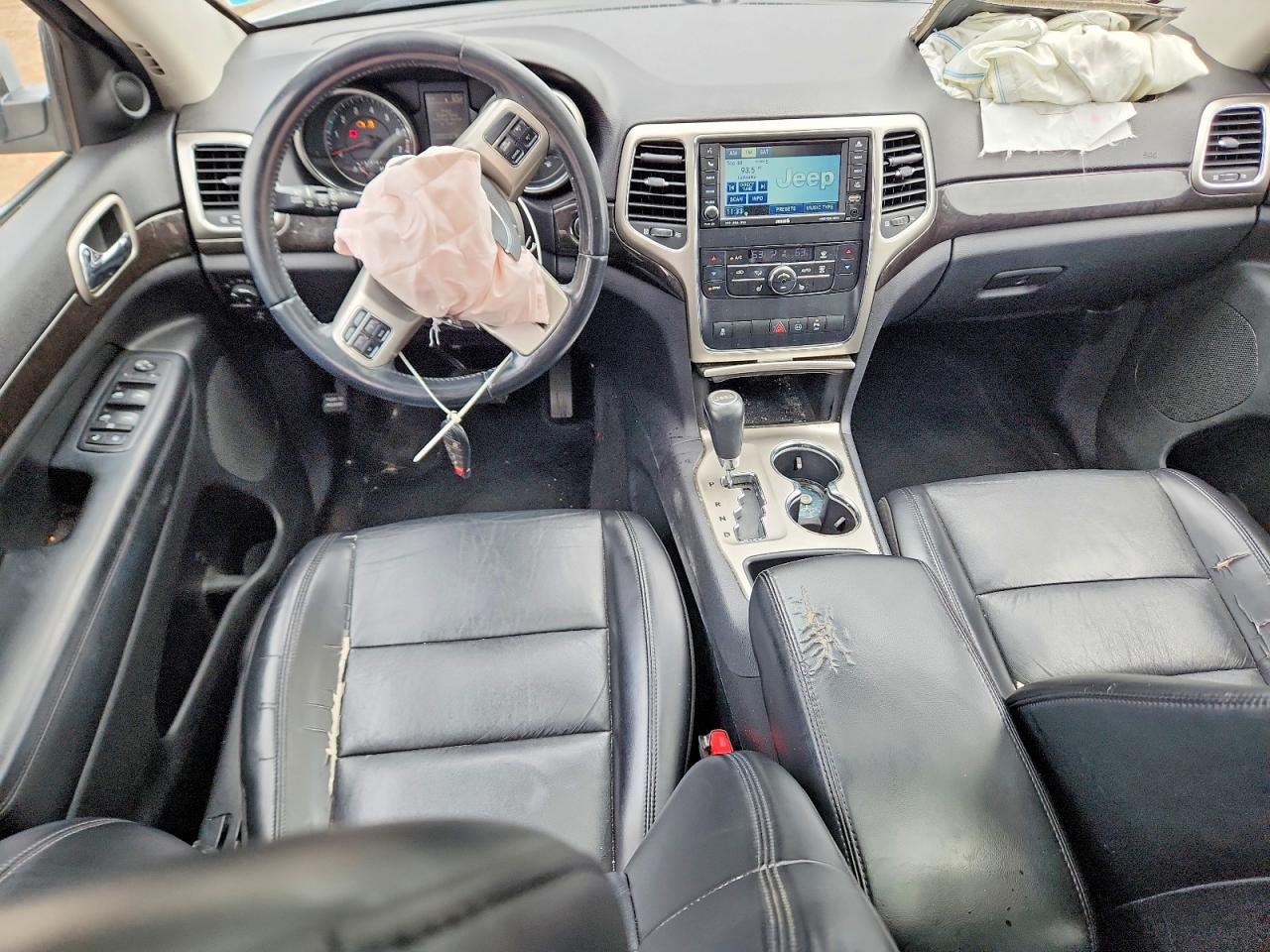 2011 Jeep Grand Cherokee Laredo Silver vin: 1J4RR4GG2BC510790