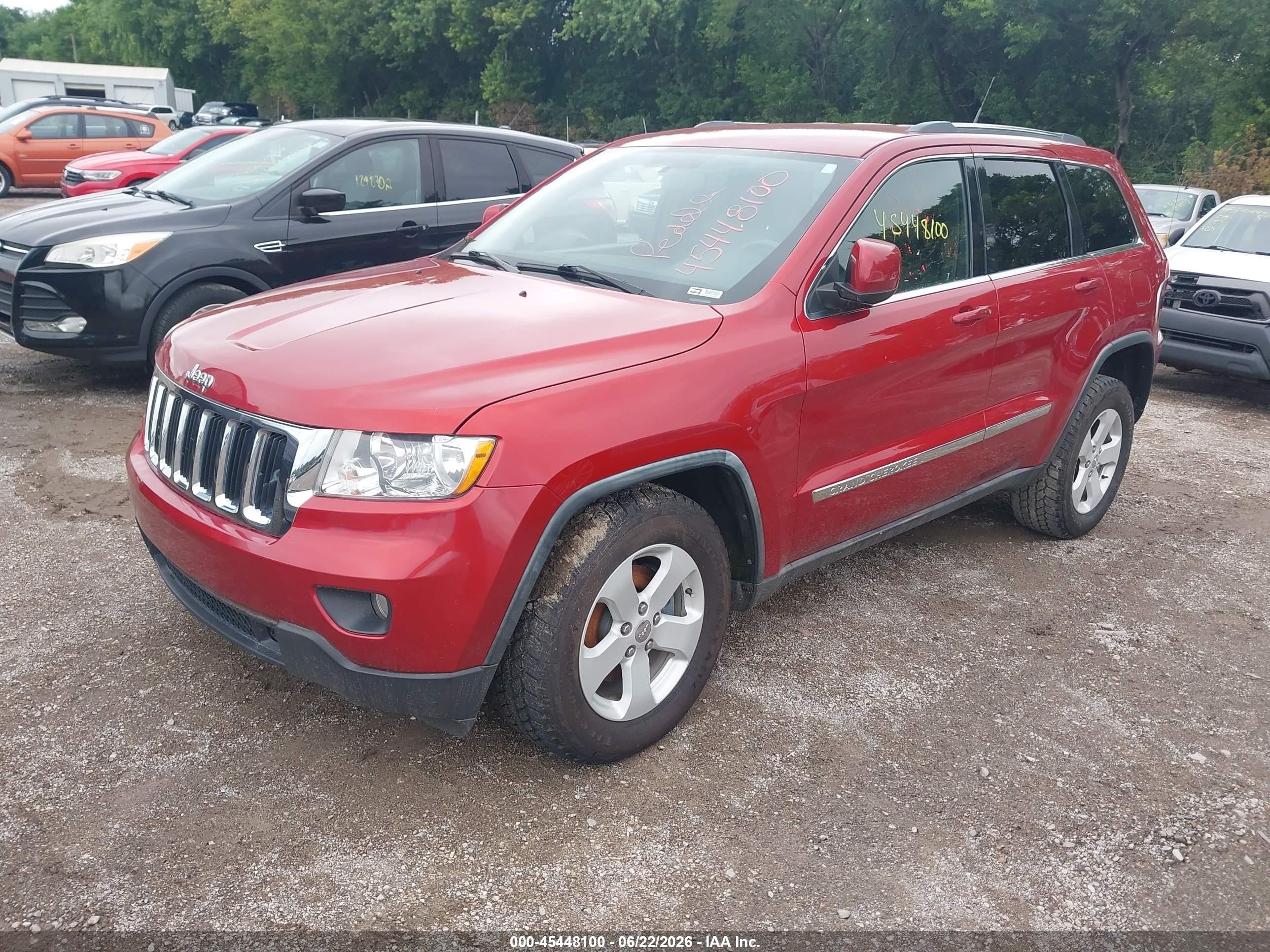 2011 Jeep Grand Cherokee Laredo Red vin: 1J4RR4GG2BC520915