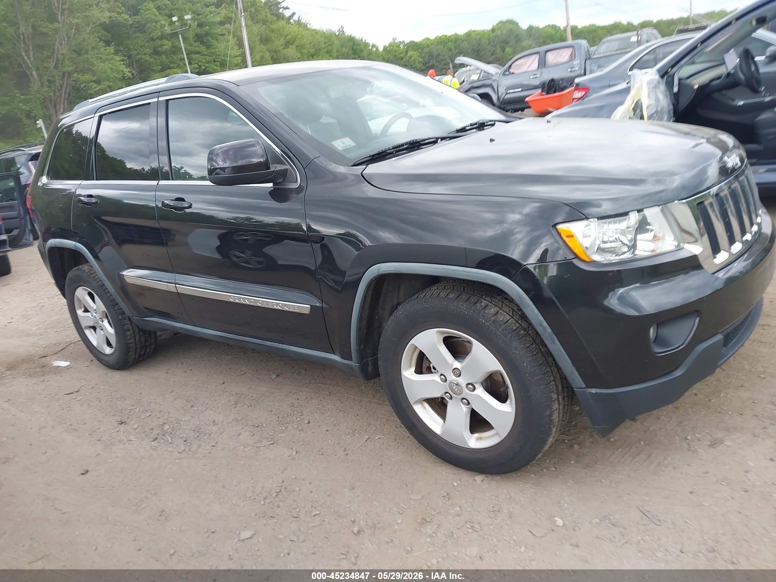 2011 Jeep Grand Cherokee Laredo Черный vin: 1J4RR4GG2BC547757