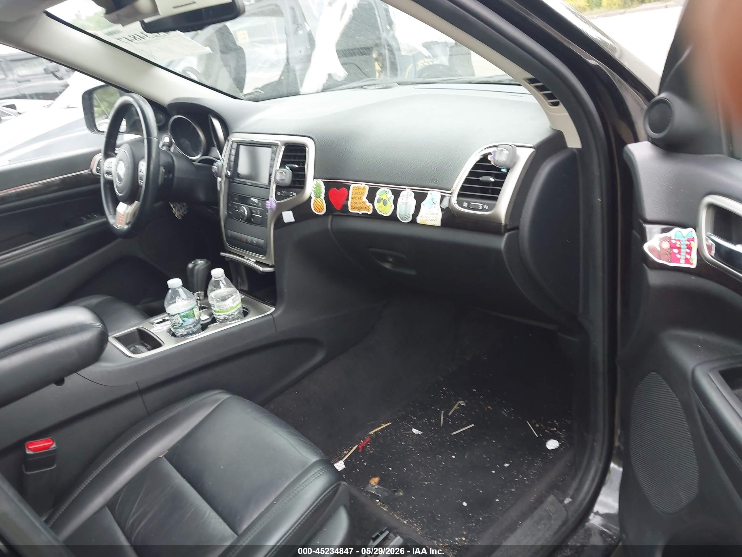 2011 Jeep Grand Cherokee Laredo Черный vin: 1J4RR4GG2BC547757