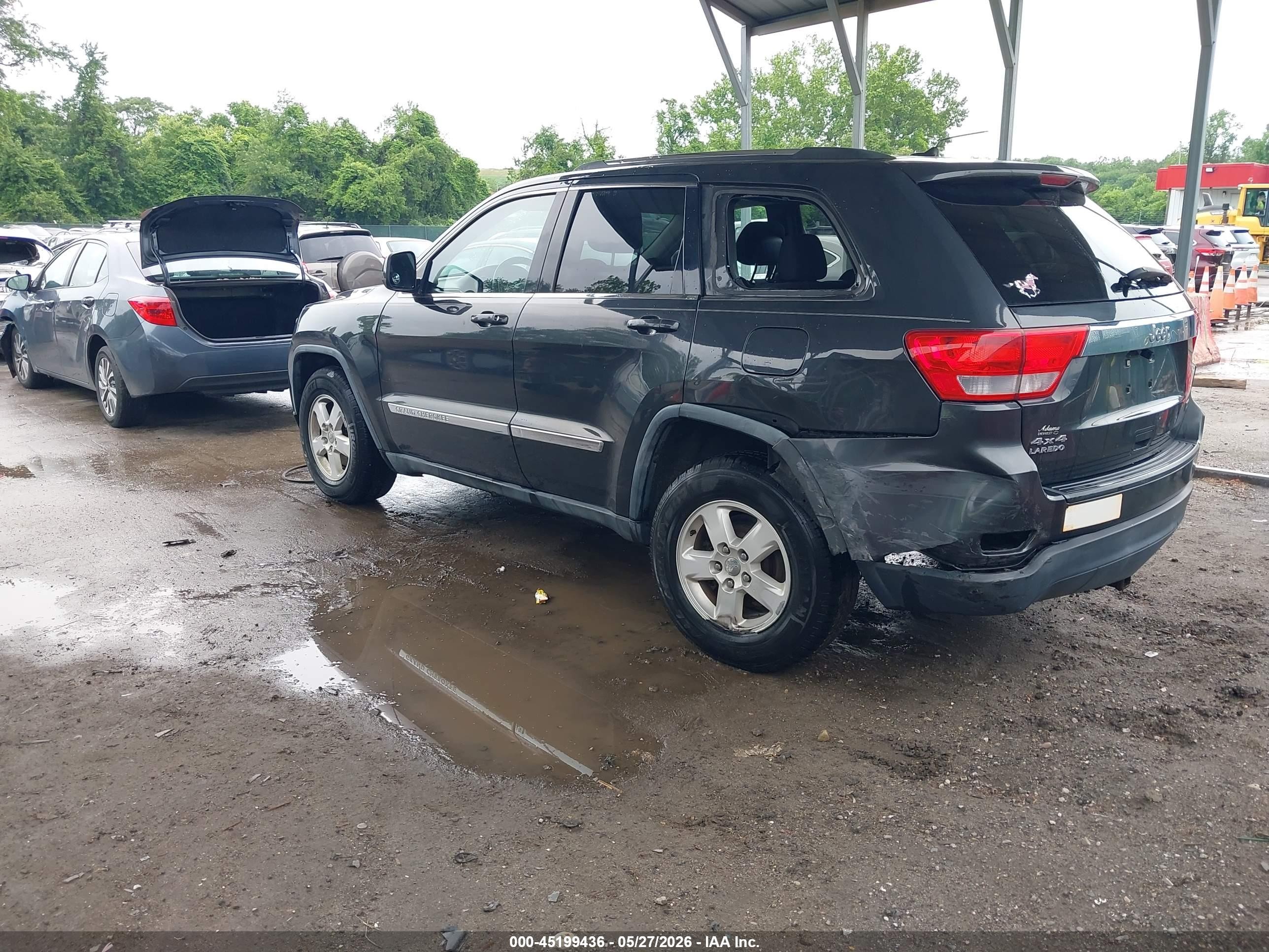 2011 Jeep Grand Cherokee Laredo Черный vin: 1J4RR4GG2BC550769