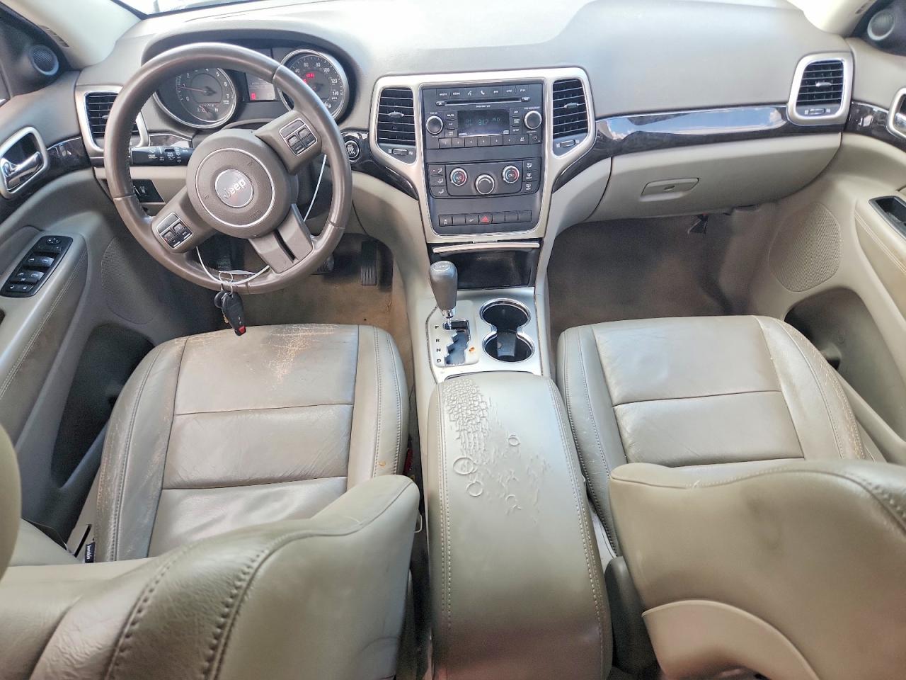 2011 Jeep Grand Cherokee Laredo White vin: 1J4RR4GG2BC567538