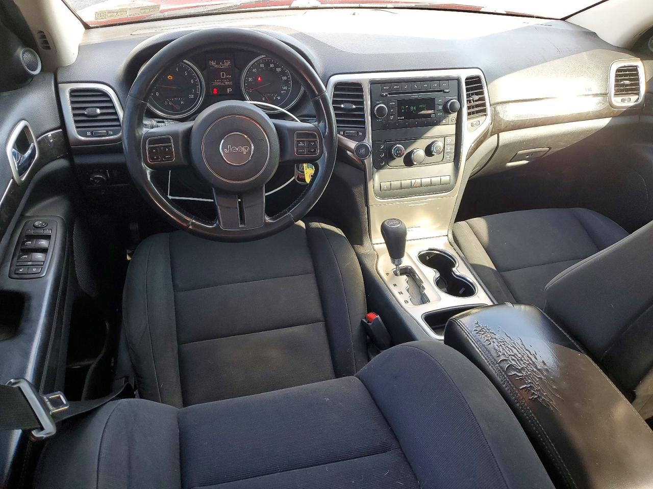 2011 Jeep Grandcherokee Red vin: 1J4RR4GG2BC567555