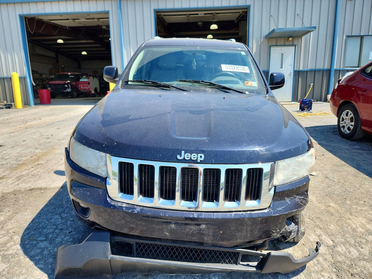 2011 Jeep Grand Cherokee Laredo Blue vin: 1J4RR4GG2BC570374