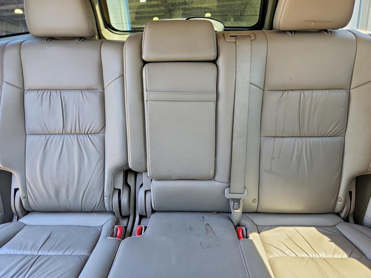 2011 Jeep Grand Cherokee Laredo Blue vin: 1J4RR4GG2BC570374