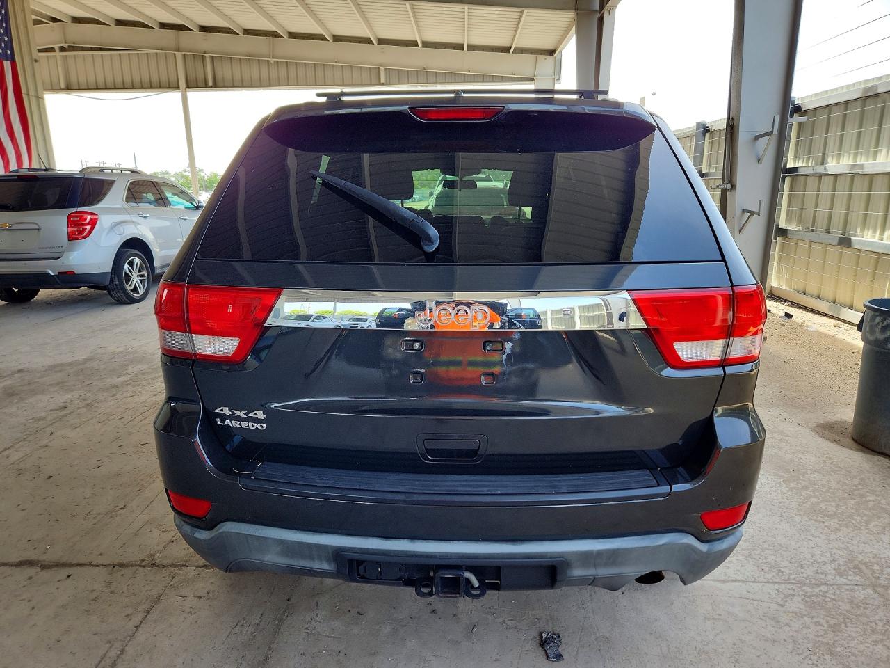 2011 Jeep Grand Cherokee Laredo Черный vin: 1J4RR4GG2BC585425