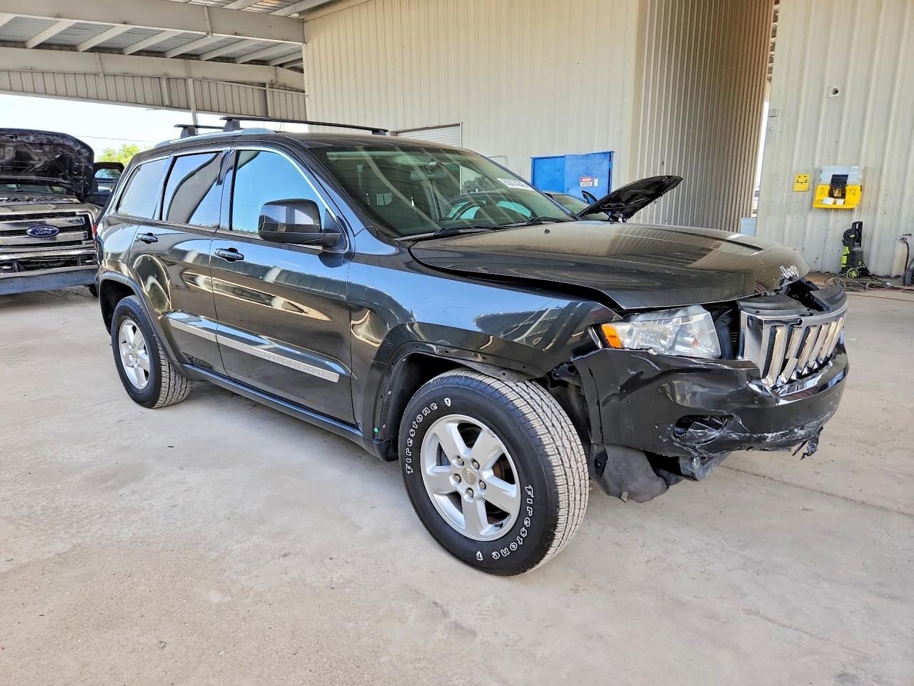 2011 Jeep Grand Cherokee Laredo Черный vin: 1J4RR4GG2BC585425