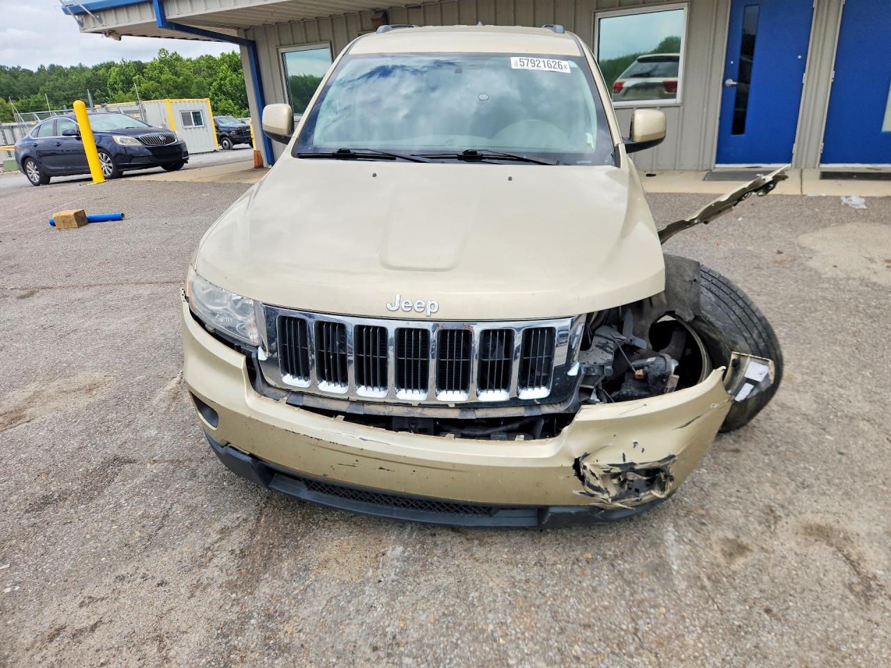2011 Jeep Grnd Cheroke Gold vin: 1J4RR4GG2BC643310