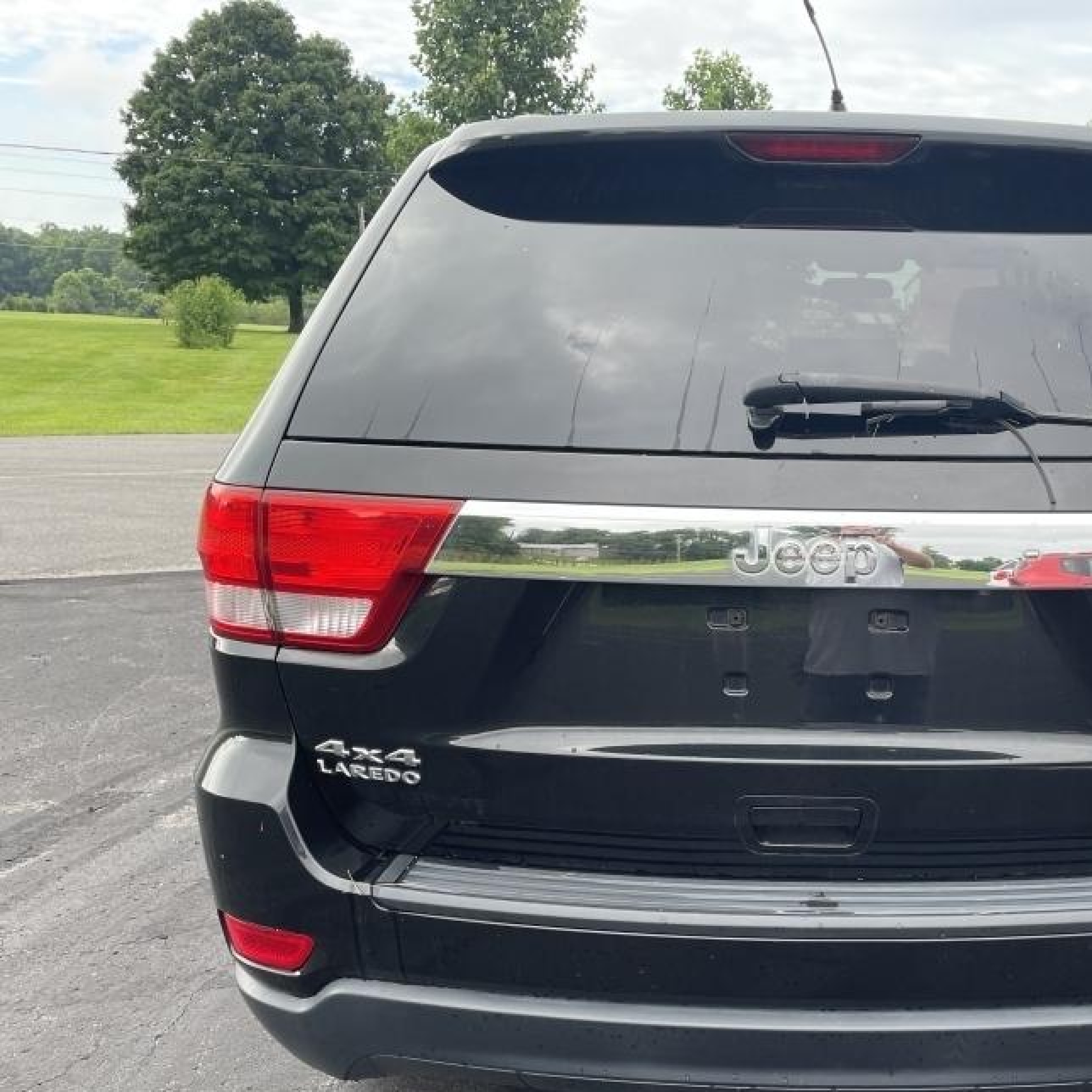 2011 Jeep Grand Cherokee Laredo Черный vin: 1J4RR4GG2BC693933
