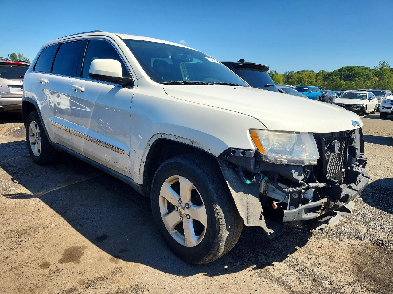 2011 Jeep Grand Cherokee Laredo White vin: 1J4RR4GG2BC714716