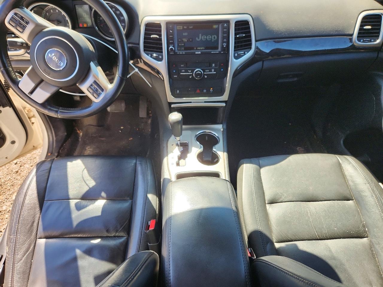 2011 Jeep Grand Cherokee Laredo White vin: 1J4RR4GG2BC714716