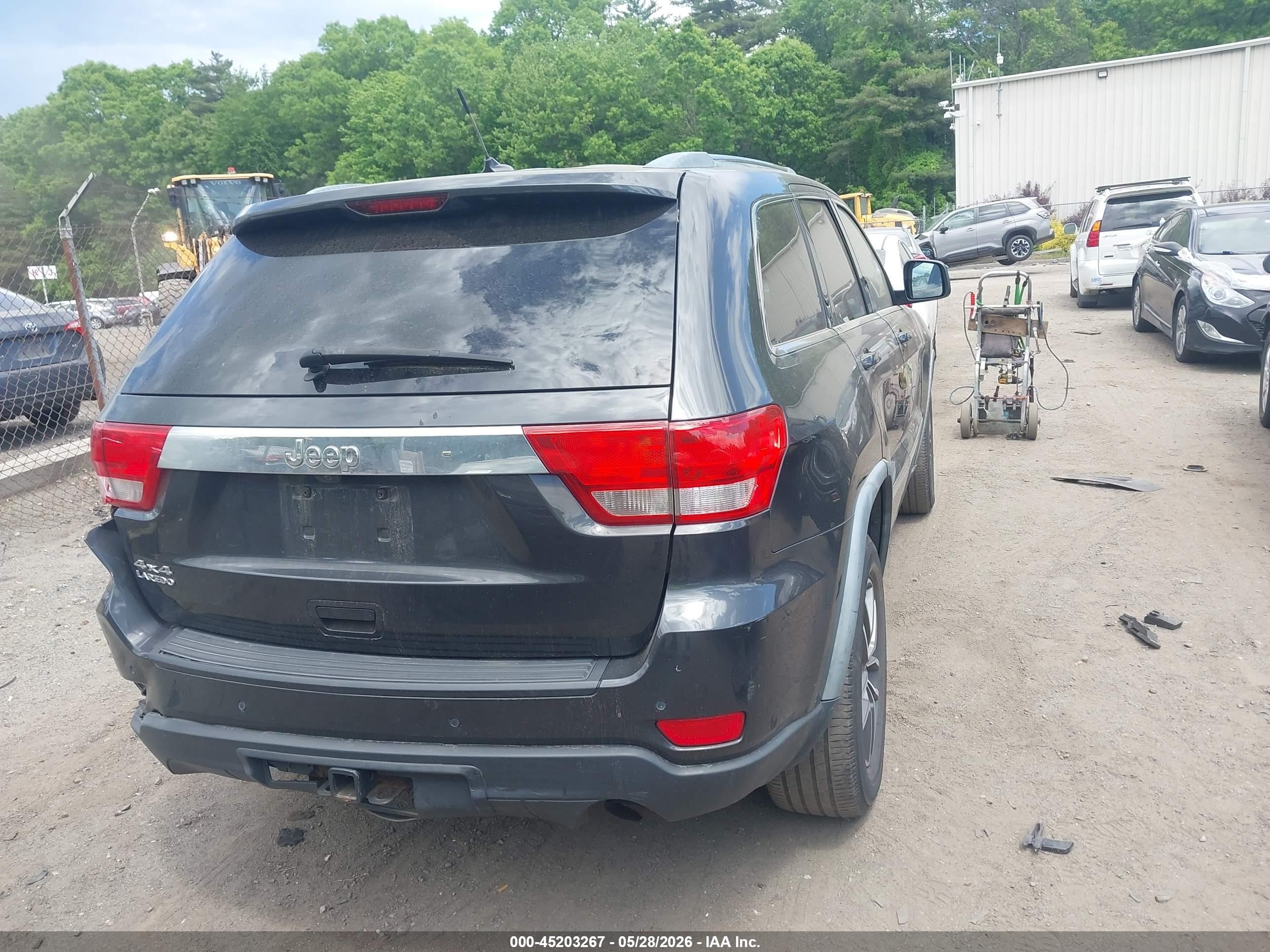 2011 Jeep Grand Cherokee Laredo Black vin: 1J4RR4GG2BC717731