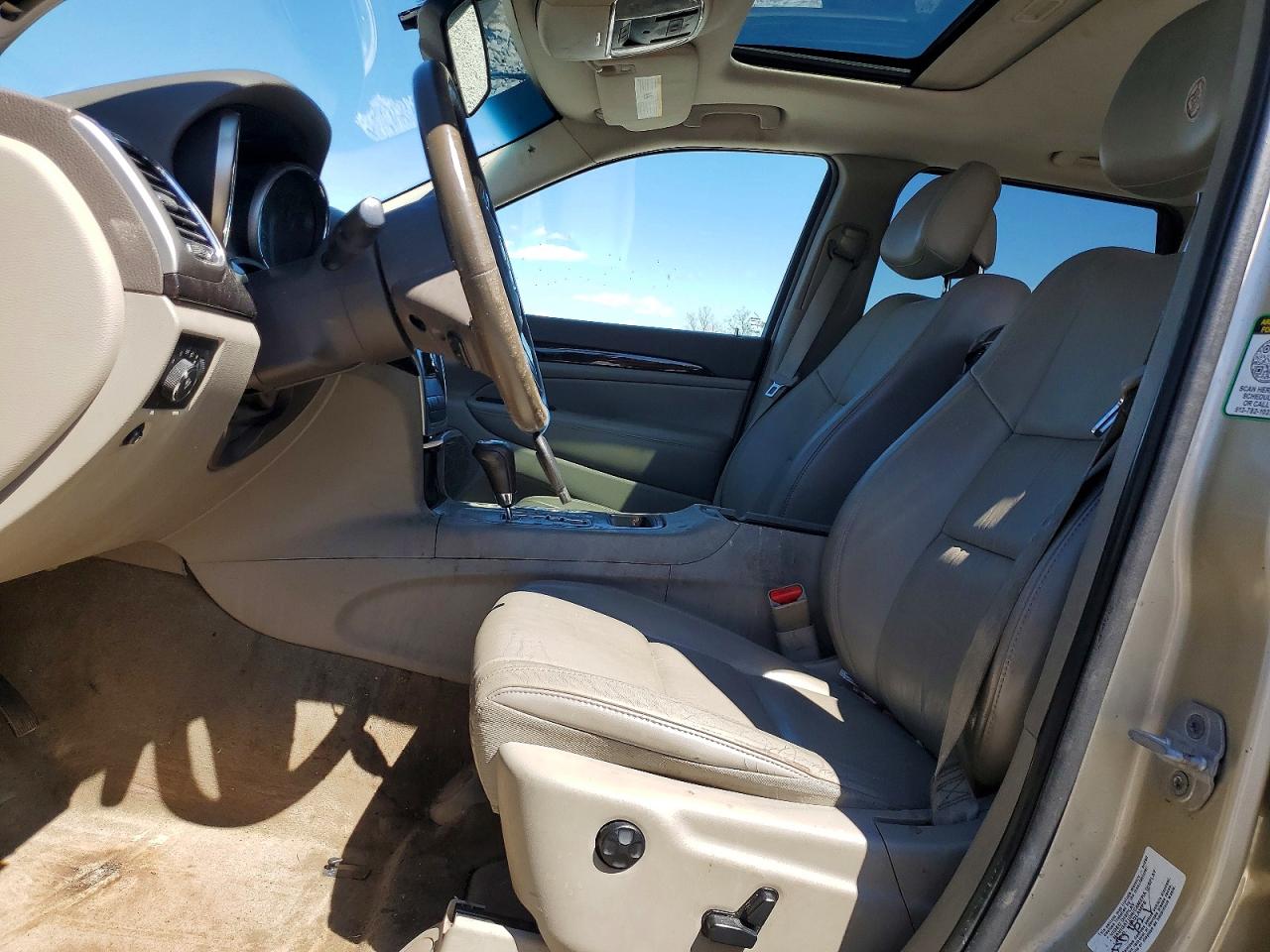 2011 Jeep Grand Cherokee Laredo Gold vin: 1J4RR4GG2BC735341