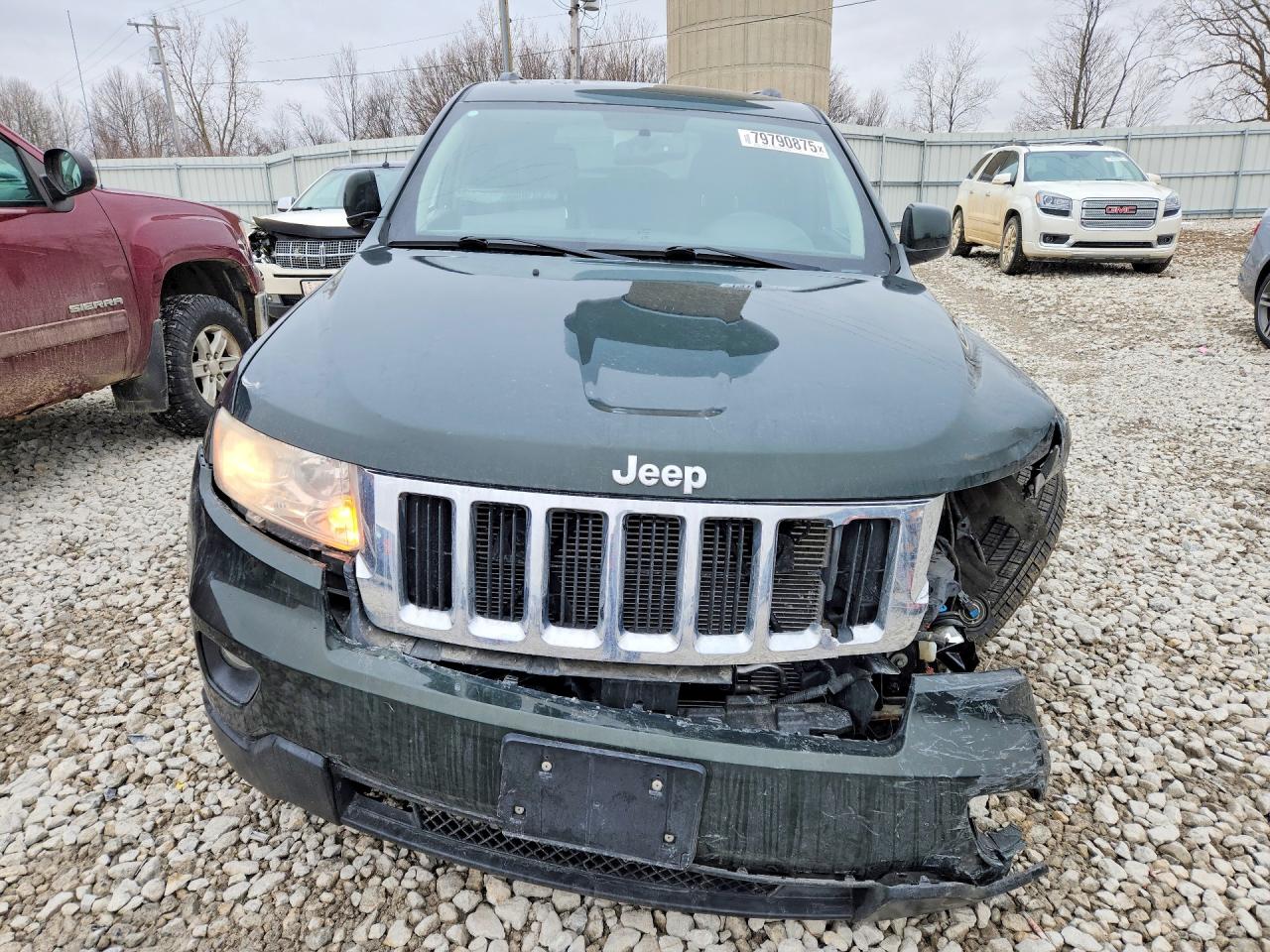 2011 Jeep Grand Cherokee Laredo Зеленый vin: 1J4RR4GG2BC739034