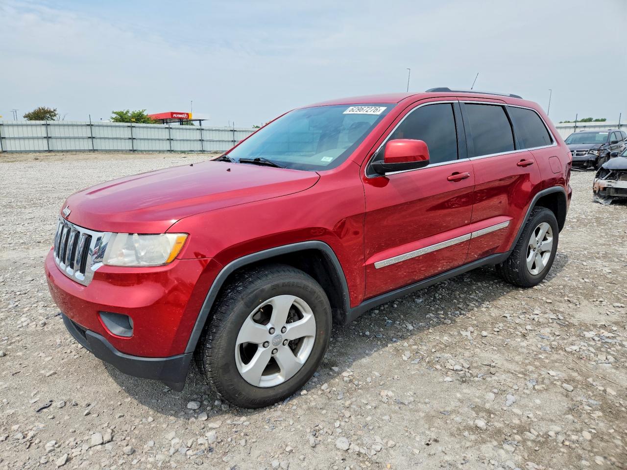 2011 Jeep Grand Cherokee Laredo Burgundy vin: 1J4RR4GG3BC509602