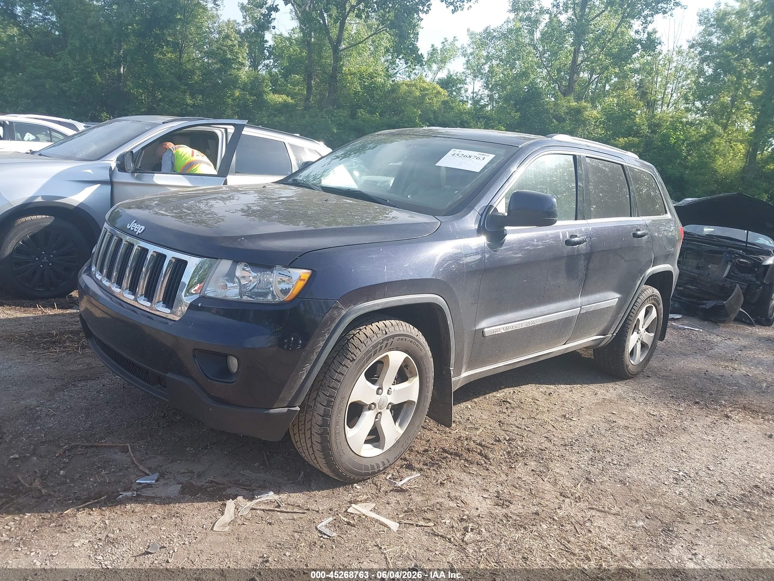 2011 Jeep Grand Cherokee Laredo Dark Blue vin: 1J4RR4GG3BC511723