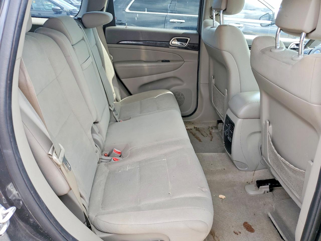 2011 Jeep Grand Cherokee Laredo Серый vin: 1J4RR4GG3BC576765