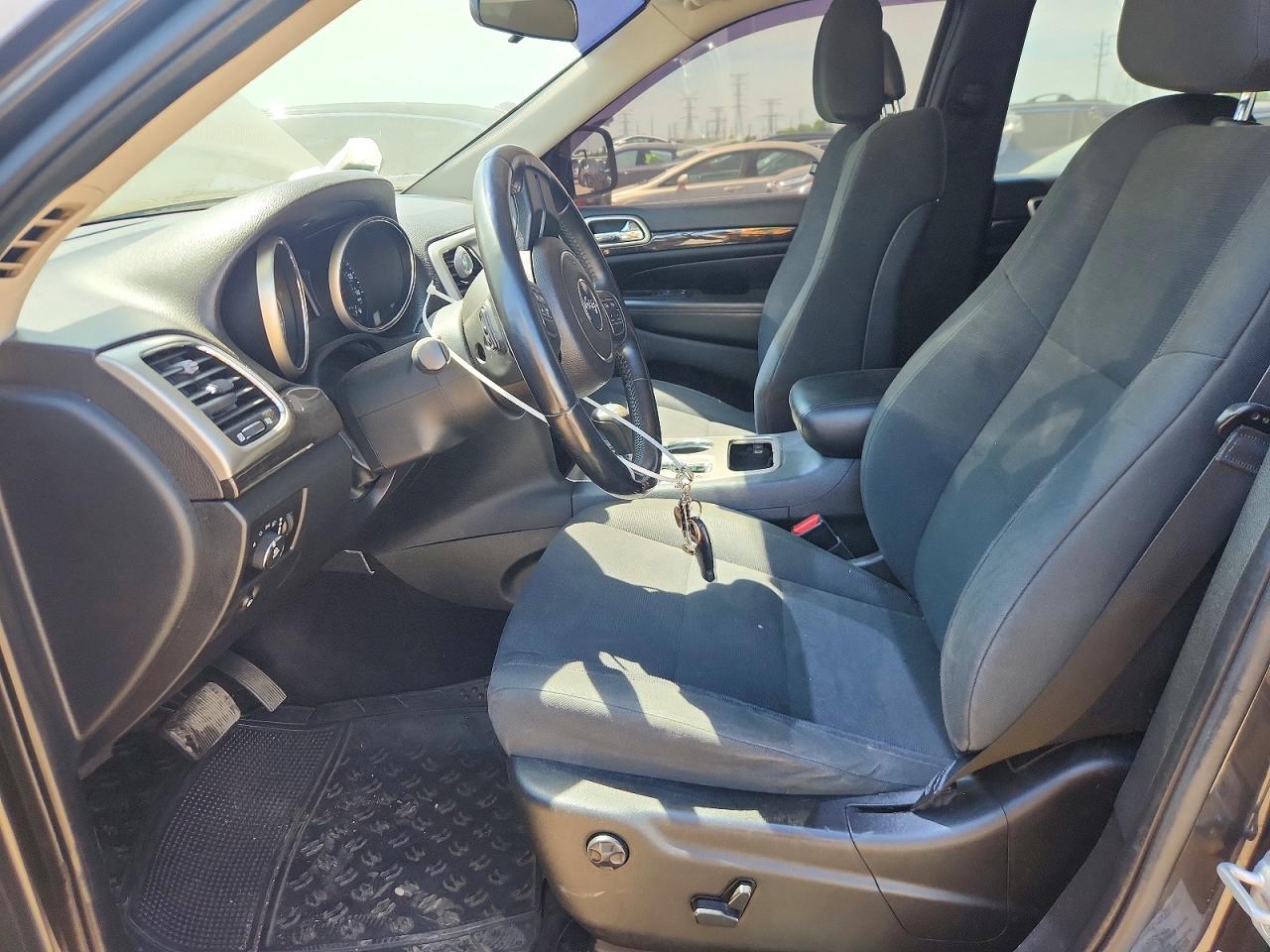 2011 Jeep Grand Cherokee Laredo Black vin: 1J4RR4GG3BC581285