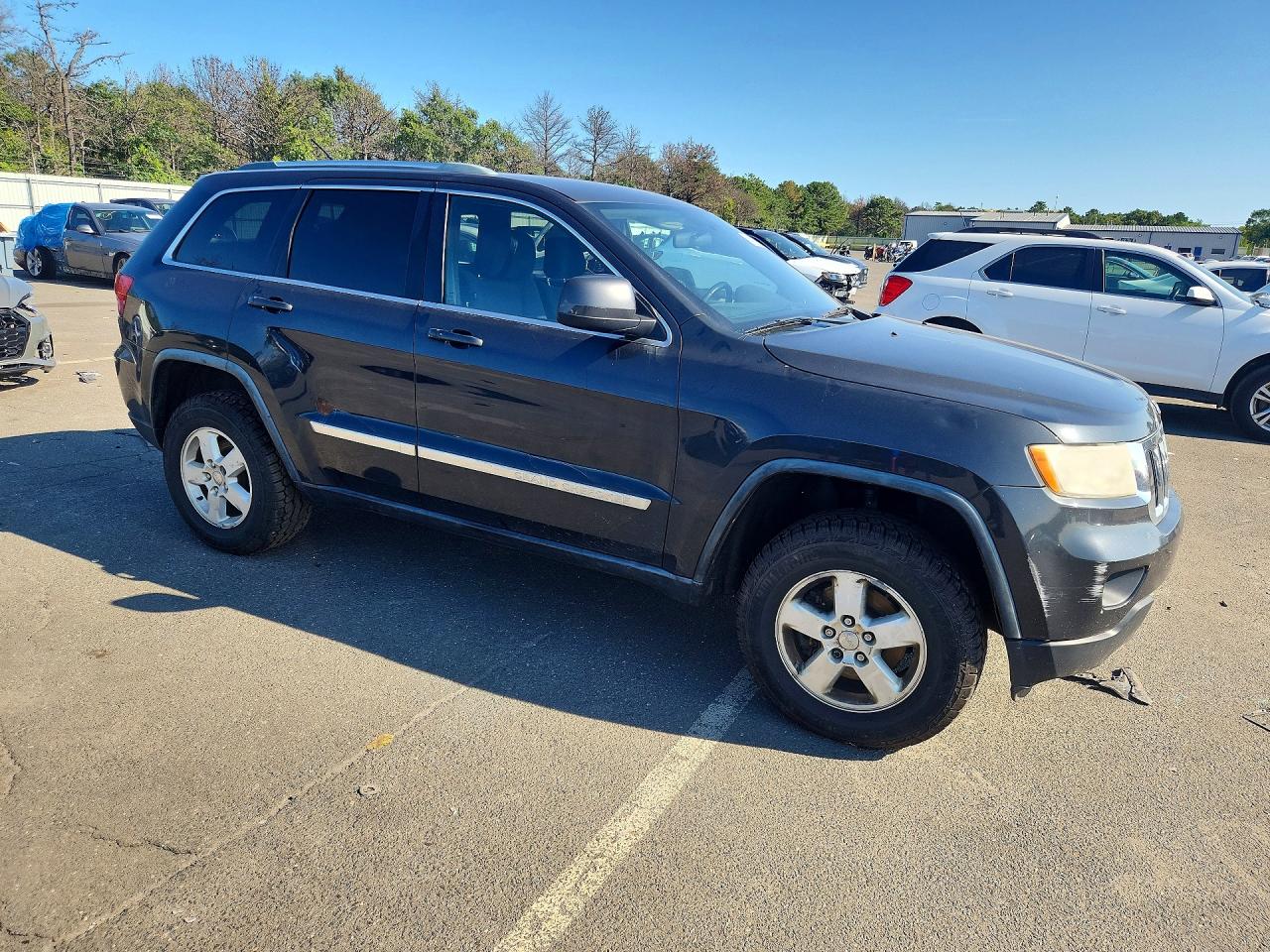 2011 Jeep Grand Cherokee Laredo Black vin: 1J4RR4GG3BC585420