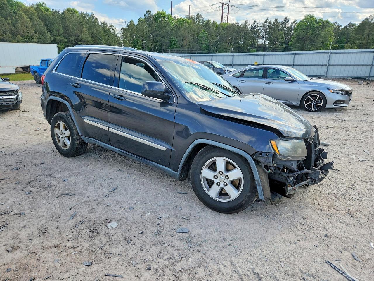 2011 Jeep Grand Cherokee Laredo Угольный vin: 1J4RR4GG3BC596823