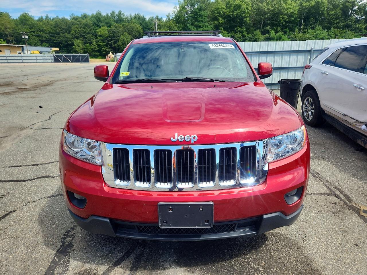 2011 Jeep Grand Cherokee Laredo Red vin: 1J4RR4GG3BC602135