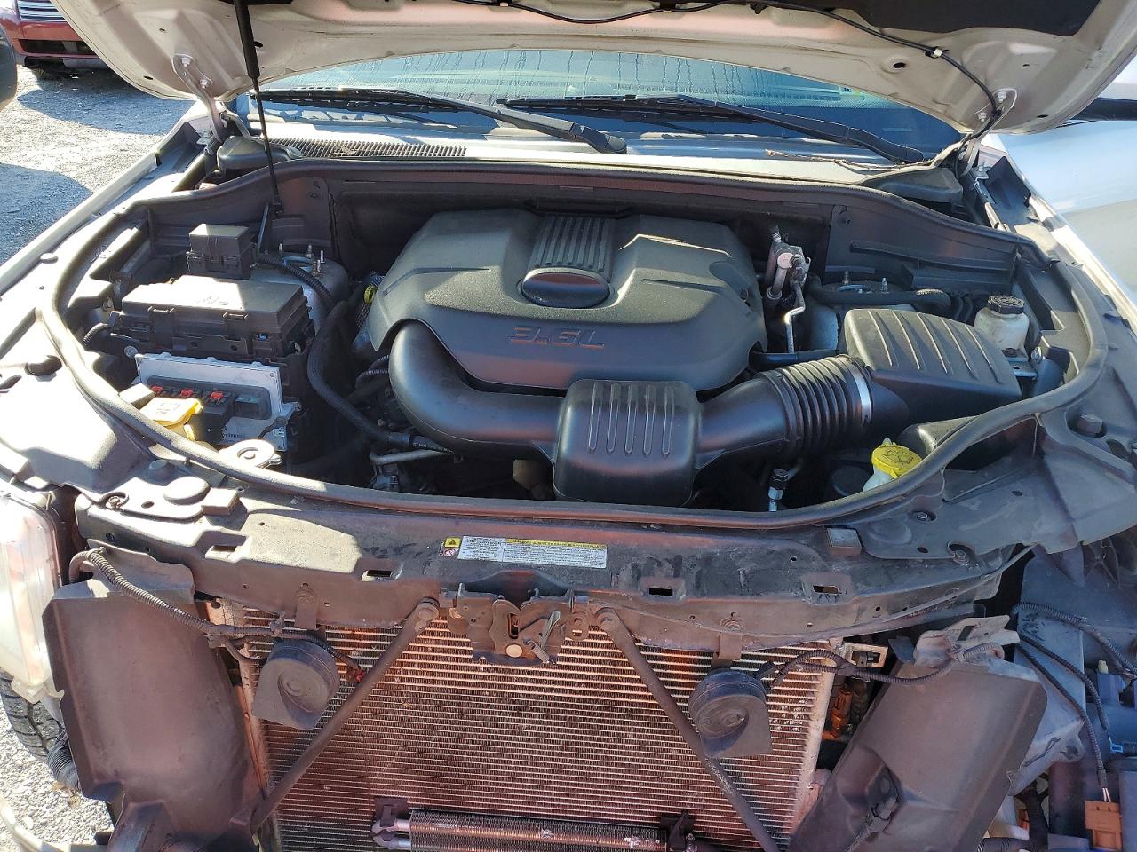 2011 Jeep Grand Cherokee Laredo Silver vin: 1J4RR4GG3BC613085