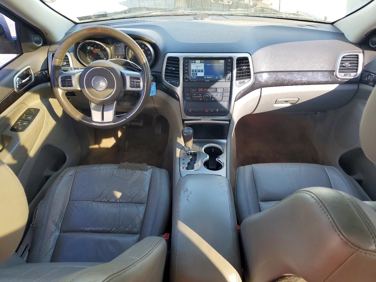 2011 Jeep Grand Cherokee Laredo Silver vin: 1J4RR4GG3BC613085