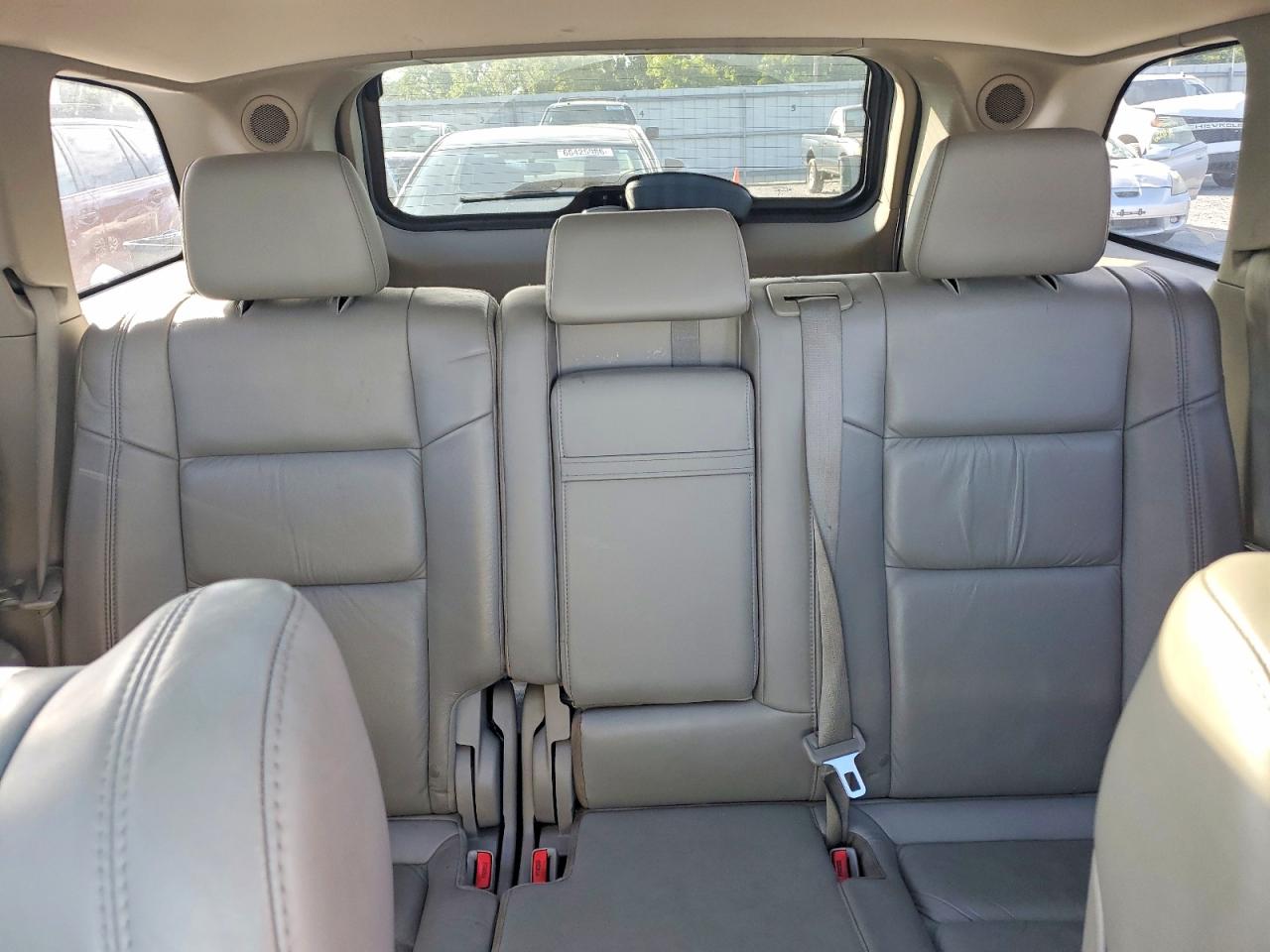 2011 Jeep Grand Cherokee Laredo Silver vin: 1J4RR4GG3BC613085
