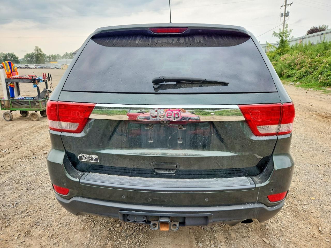 2011 Jeep Grand Cherokee Laredo Зеленый vin: 1J4RR4GG3BC641825