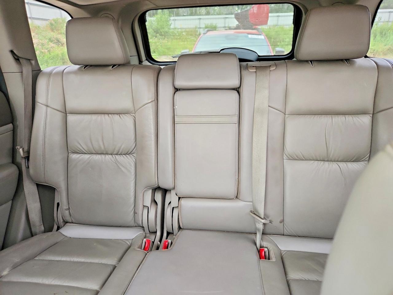 2011 Jeep Grand Cherokee Laredo Зеленый vin: 1J4RR4GG3BC641825