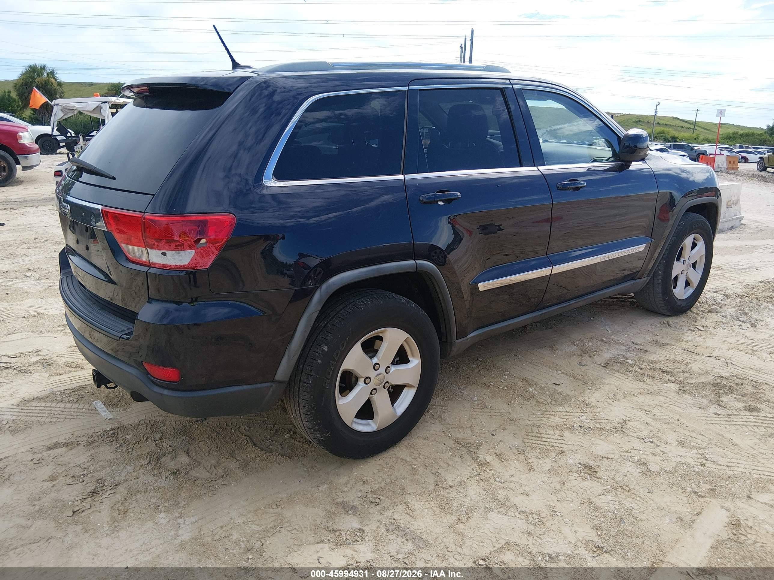 2011 Jeep Grand Cherokee Laredo Blue vin: 1J4RR4GG3BC656180